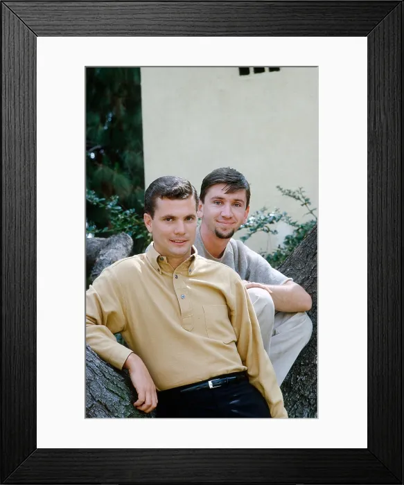 Framed Print : THE MANY LOVES OF DOBIE GILLIS, from left: Dwayne Hickman, Bob Denver, (1961), 1959-63 Framed Print : THE MANY LOVES OF DOBIE GILLIS, from left: Dwayne Hickman, Bob Denver, (1961), 1959-63