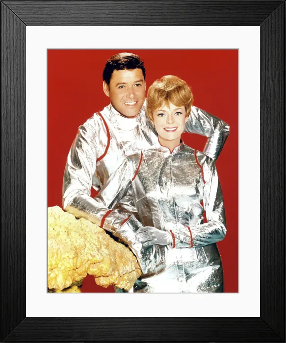 Framed Print : LOST IN SPACE, Guy Williams, June Lockhart, 1965-1968