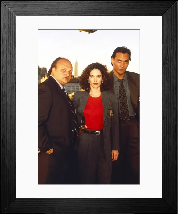 Framed Print : NYPD BLUE, from left: Dennis Franz, Kim Delaney, Jimmy Smits, (1995), (1993-2005)