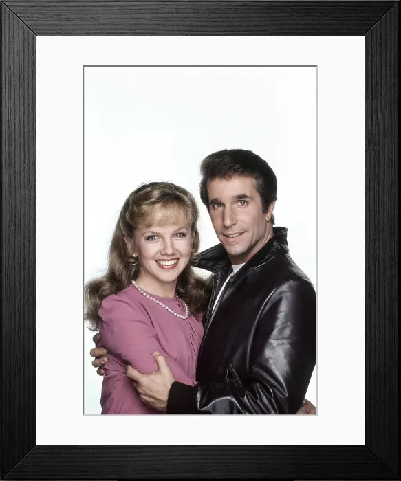 Framed Print : HAPPY DAYS, from left: Linda Purl, Henry Winkler, (1970s), 1974-84