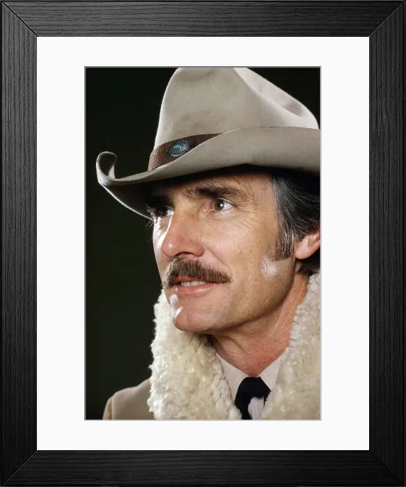 Framed Print : MCCLOUD, Dennis Weaver, (1973), 1970-1977
