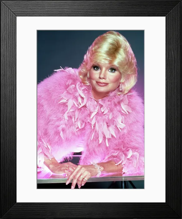Framed Print : WKRP IN CINCINNATI, Loni Anderson, 1978-1982 Framed Print : WKRP IN CINCINNATI, Loni Anderson, 1978-1982