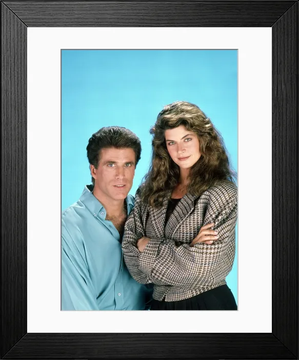 Framed Print : CHEERS, from left, Ted Danson, Kirstie Alley, 1982-93