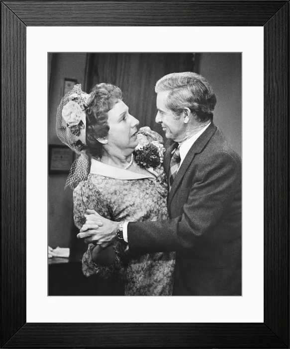 Framed Print : ALL IN THE FAMILY, Jean Stapleton, Tim O'Connor, Edith's Friend, (Season 5, episode 522, aired February 22, 1976), 1971-1979 Framed Print : ALL IN THE FAMILY, Jean Stapleton, Tim O'Connor, Edith's Friend, (Season 5, episode 522, aired February 22, 1976), 1971-1979