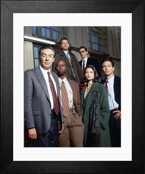 Framed Print : LAW & ORDER, HOMICIDE: LIFE ON THE STREET, front row, from left: Jerry Ohrbach, Andre Braugher, Jill Hennessy, Benjamin Bratt; back row, from left: Kyle Secor, Richard Belzer