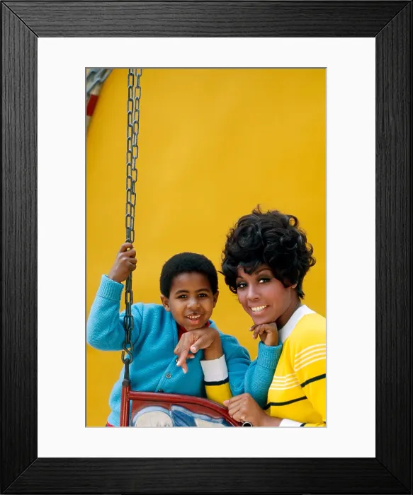 Framed Print : JULIA, from left: Marc Copage, Diahann Carroll, (Season 1, 1969), 1968-1971
