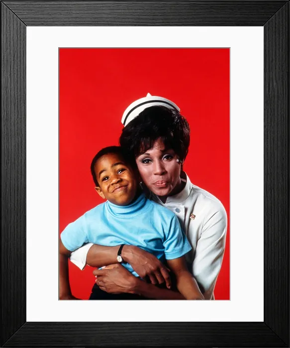 Framed Print : JULIA, from left: Marc Copage, Diahann Carroll, (Season 1, 1968), 1968-1971