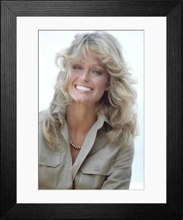 Framed Print : Farrah Fawcett, 1976 Framed Print : Farrah Fawcett, 1976