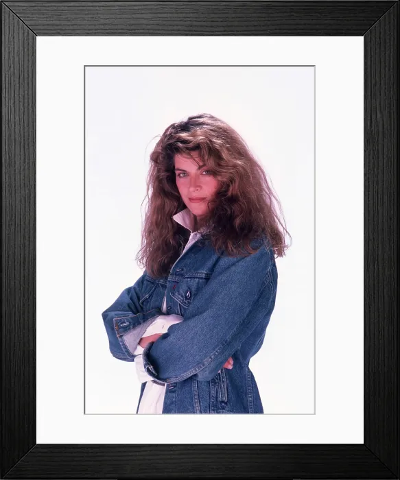 Framed Print : CHEERS, Kirstie Alley, (1987), 1982-1993 Framed Print : CHEERS, Kirstie Alley, (1987), 1982-1993