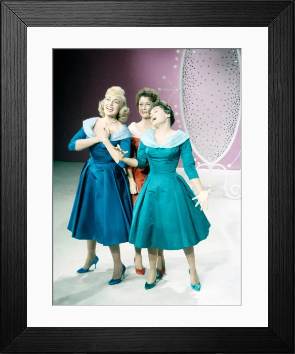 Framed Print : THE DINAH SHORE CHEVY SHOW, from left: Edie Adams, Dale Evans, Connie Francis, (Season 3, ep. 352, aired September 27, 1959), 1956-1963