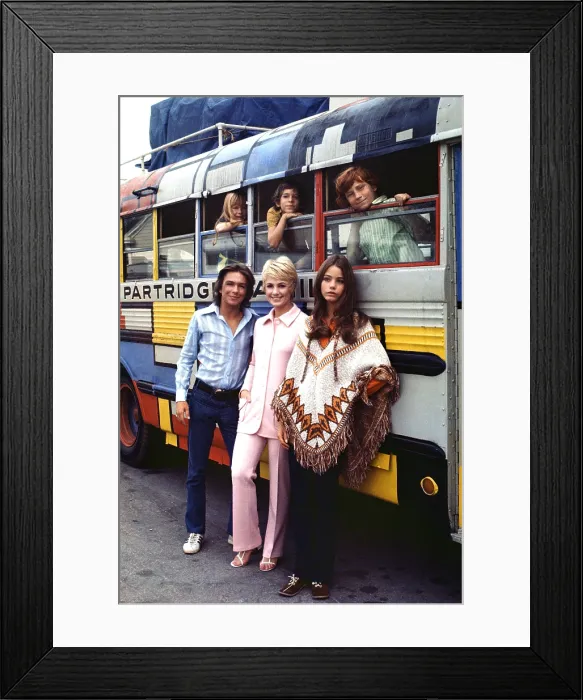 Framed Print : THE PARTRIDGE FAMILY, Suzanne Crough, David Cassidy, Jeremy Gelbwaks, Shirley Jones, Danny Bonaduce, Susan Dey, 1970-1974, first season Framed Print : THE PARTRIDGE FAMILY, Suzanne Crough, David Cassidy, Jeremy Gelbwaks, Shirley Jones, Danny Bonaduce, Susan Dey, 1970-1974, first season