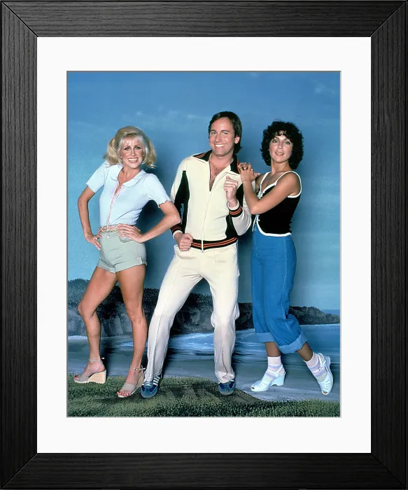 Framed Print : THREE'S COMPANY, Suzanne Somers, John Ritter, Joyce DeWitt, 1978