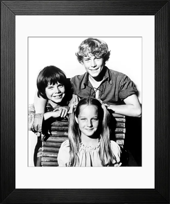 Framed Print : SWISS FAMILY ROBINSON, clockwise from left: Eric Olson, Willie Aames, Helen Hunt, 1975-76 Framed Print : SWISS FAMILY ROBINSON, clockwise from left: Eric Olson, Willie Aames, Helen Hunt, 1975-76