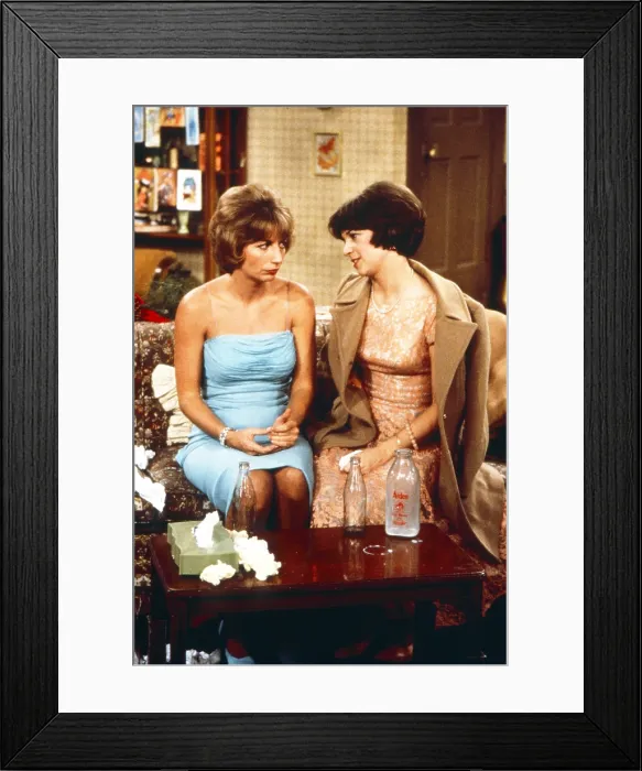 Framed Print : LAVERNE & SHIRLEY, from left: Penny Marshall, Cindy Williams, 1976-1983