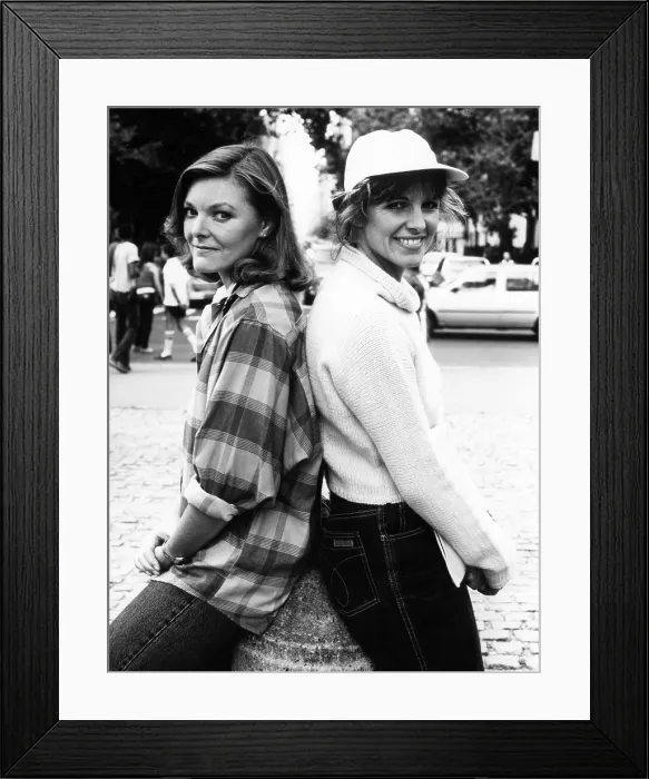 Framed Print : KATE & ALLIE, from left: Jane Curtin, Susan Saint James, 1984-1989