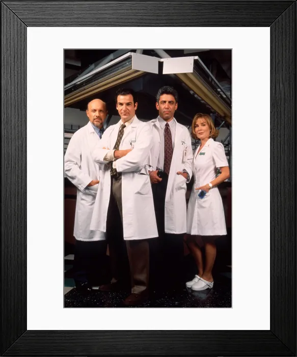 Framed Print : CHICAGO HOPE, from left: Hector Elizondo, Mandy Patinkin, Adam Arkin, Roxanne Hart, (Season 2, 1995), 1994-2000