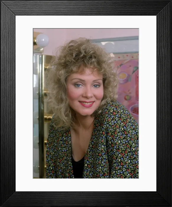Framed Print : Jean Smart, Nov 1988