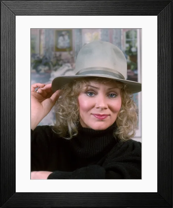 Framed Print : Jean Smart, Nov 1988