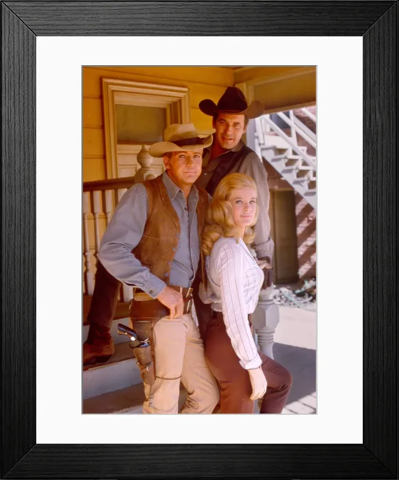 Framed Print : THE BIG VALLEY, Lee Majors, Peter Breck, Linda Evans, 1965-69 Framed Print : THE BIG VALLEY, Lee Majors, Peter Breck, Linda Evans, 1965-69