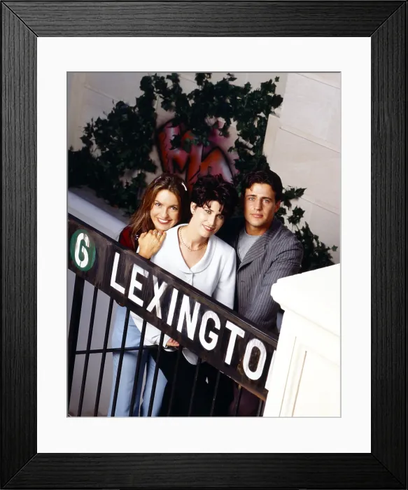 Framed Print : CAN'T HURRY LOVE, from left: Mariska Hargitay, Nancy McKeon, Louis Mandylor, 1995