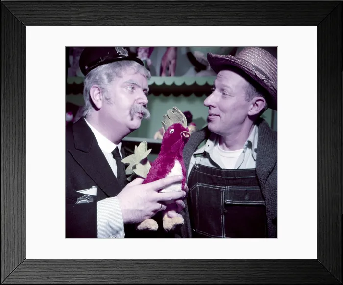 Framed Print : CAPTAIN KANGAROO, from left, Bob Keeshan, Hugh Brannum (as Mr. Green Jeans), ca. mid-1960s
