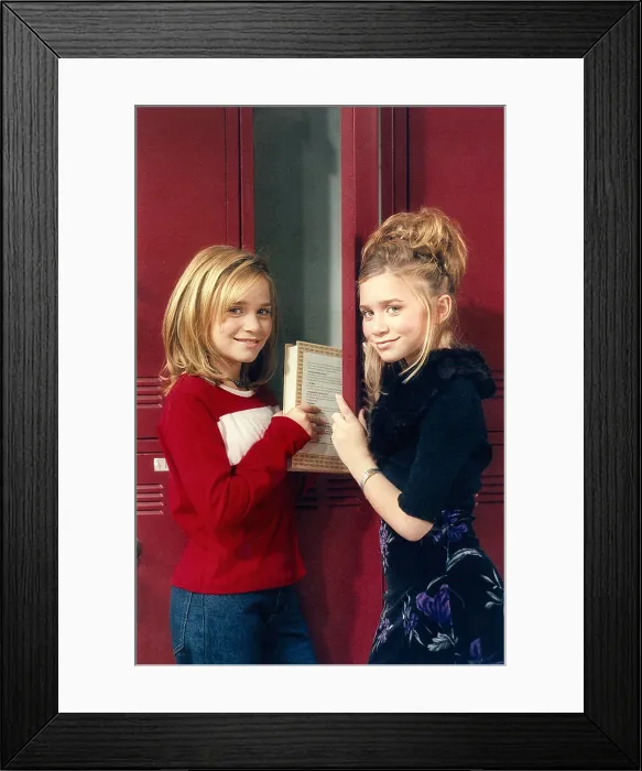 Framed Print : TWO OF A KIND, Mary-Kate Olsen, Ashley Olsen, 1998-99 Framed Print : TWO OF A KIND, Mary-Kate Olsen, Ashley Olsen, 1998-99