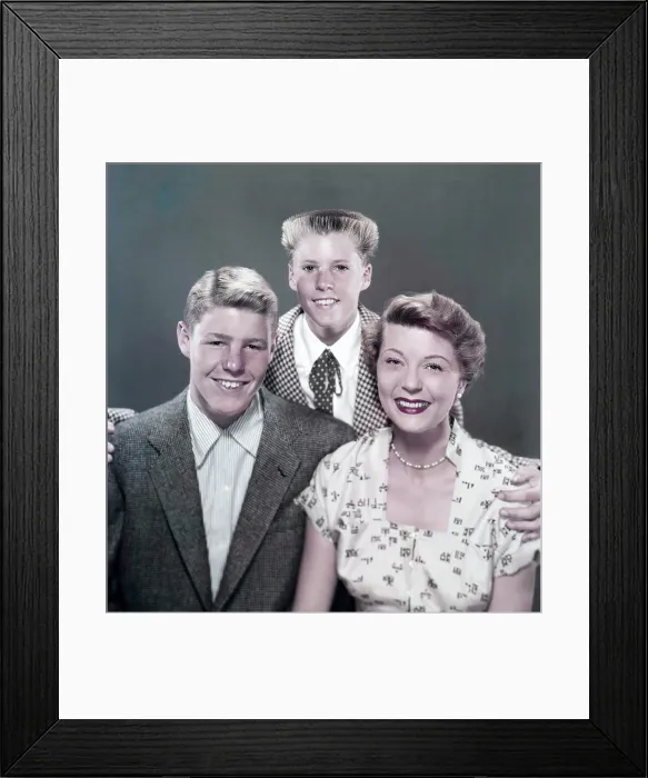 Framed Print : THE ADVENTURES OF OZZIE AND HARRIET, from left: David Nelson, Ricky Nelson, Harriet Nelson, 1954