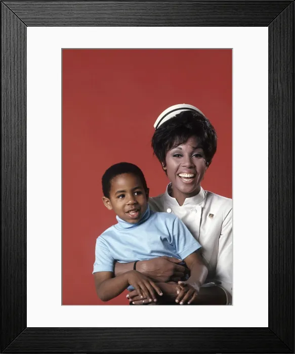 Framed Print : JULIA, from left: Marc Copage, Diahann Carroll, (Season 1, 1968), 1968-1971