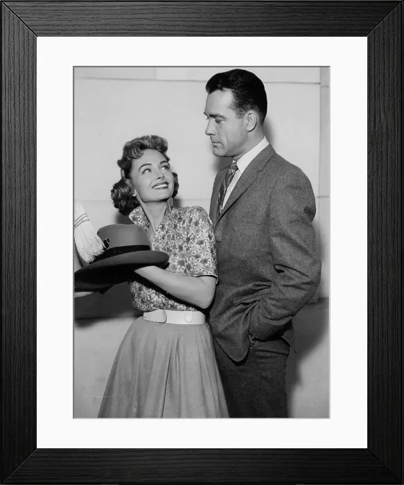 Framed Print : THE DONNA REED SHOW, Donna Reed, Carl Betz, 1958-1966