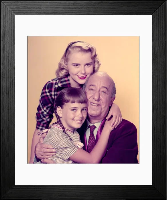 Framed Print : THE ED WYNN SHOW, clockwise from lower right: Ed Wynn, Sherry Alberoni, Jacklyn O'Donnell, 1958-59