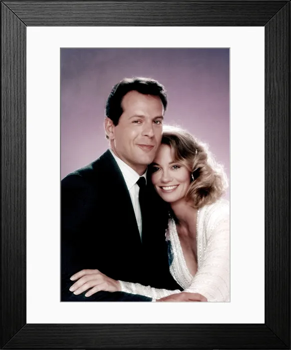Framed Print : MOONLIGHTING, from left, Bruce Willis, Cybill Shepherd, (1987), 1985-89 Framed Print : MOONLIGHTING, from left, Bruce Willis, Cybill Shepherd, (1987), 1985-89