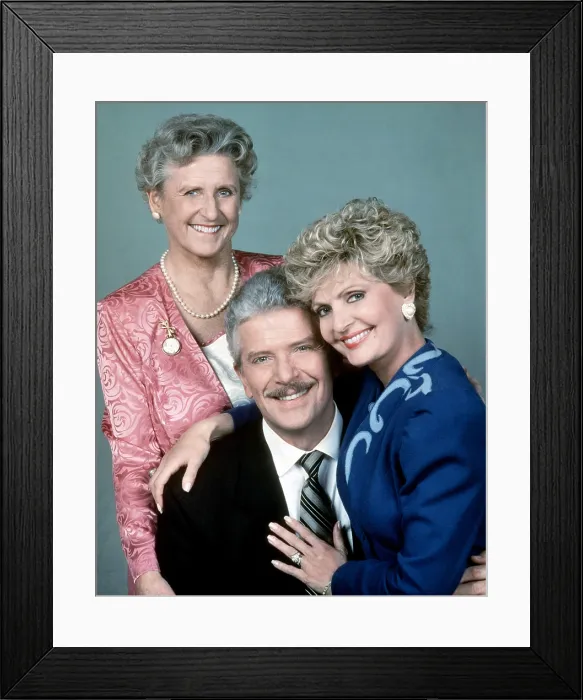 Framed Print : THE BRADYS, from left, Ann B. Davis, Robert Reed, Florence Henderson, 1990