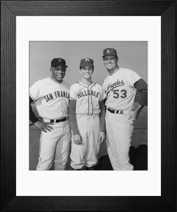 Framed Print : THE DONNA REED SHOW, Willie Mays, Paul Petersen, Don Drysdale, 1958-1966 Framed Print : THE DONNA REED SHOW, Willie Mays, Paul Petersen, Don Drysdale, 1958-1966