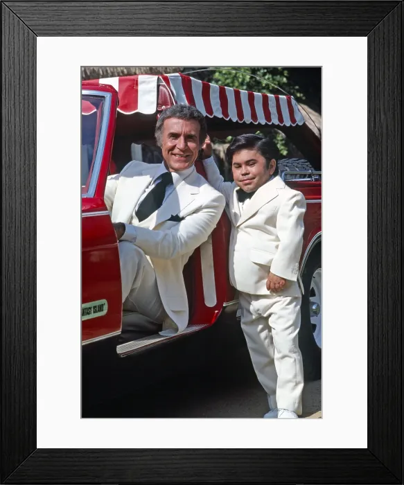 Framed Print : FANTASY ISLAND, from left: Ricardo Montalban, Herve Villechaize, (October 1979), 1978-84 Framed Print : FANTASY ISLAND, from left: Ricardo Montalban, Herve Villechaize, (October 1979), 1978-84