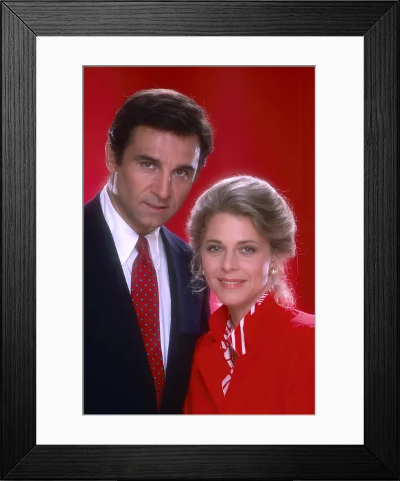 Framed Print : JESSIE, from left: Tony Lo Bianco, Lindsay Wagner, 1984
