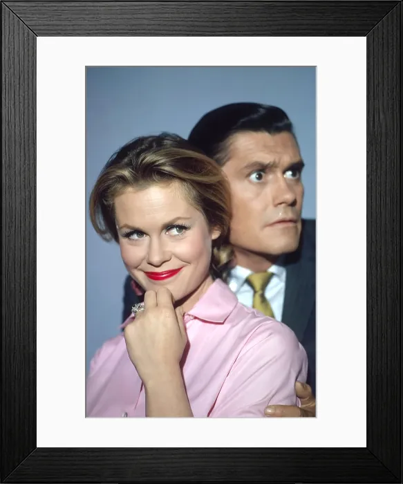 Framed Print : BEWITCHED, from left: Elizabeth Montgomery, Dick York (1965), 1964-1972