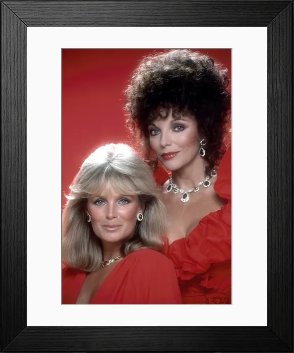 Framed Print : DYNASTY, from left: Linda Evans, Joan Collins, (1982), 1981-89