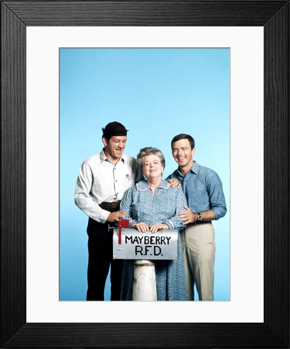 Framed Print : MAYBERRY R.F.D. from left, George Lindsey, Frances Bavier, Ken Berry, 1968-71 (1968 photo) Framed Print : MAYBERRY R.F.D. from left, George Lindsey, Frances Bavier, Ken Berry, 1968-71 (1968 photo)