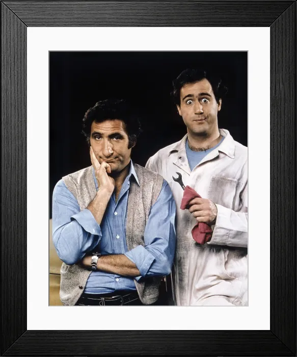 Framed Print : TAXI, Judd Hirsch, Andy Kaufman, 1978-83 Framed Print : TAXI, Judd Hirsch, Andy Kaufman, 1978-83