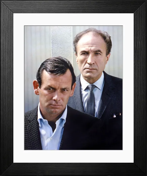 Framed Print : THE FUGITIVE, from left: David Janssen, Barry Morse, 1963-1967 Framed Print : THE FUGITIVE, from left: David Janssen, Barry Morse, 1963-1967