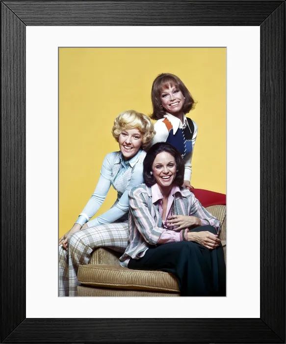 Framed Print : THE MARY TYLER MOORE SHOW, from left: Georgia Engel, Valerie Harper, Mary Tyler Moore (top), (1973), 1970-77