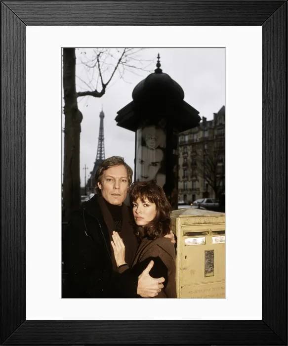Framed Print : THE BOURNE IDENTITY, from left, Richard Chamberlain, Jaclyn Smith, aired May 8, 1988