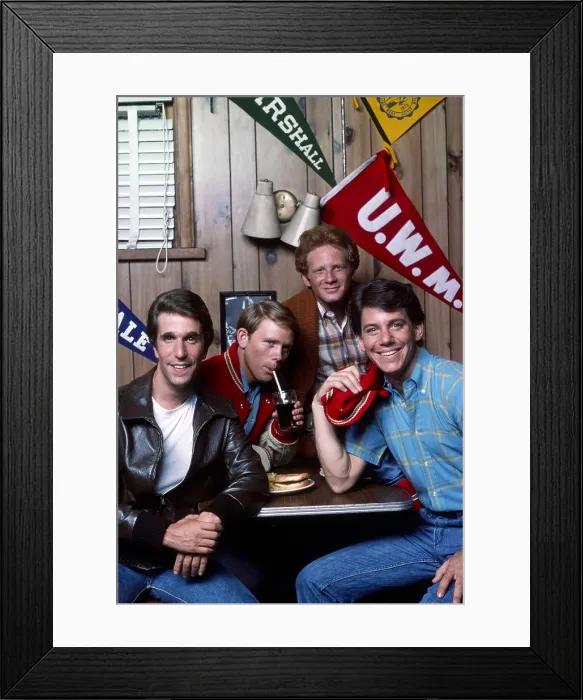 Framed Print : HAPPY DAYS, from left, Henry Winkler, Ron Howard, Don Most, Anson Williams, 1974-84 (1977 photo) Framed Print : HAPPY DAYS, from left, Henry Winkler, Ron Howard, Don Most, Anson Williams, 1974-84 (1977 photo)