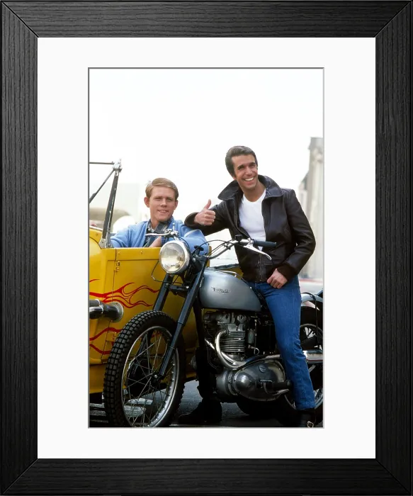 Framed Print : HAPPY DAYS, from left, Ron Howard, Henry Winkler, 1974-84 (1976 photo)