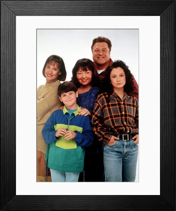 Framed Print : ROSEANNE, from left, Laurie Metcalf, Michael Fishman, Roseanne, John Goodman, Sara Gilbert, 1988-2018 (1992 photo)