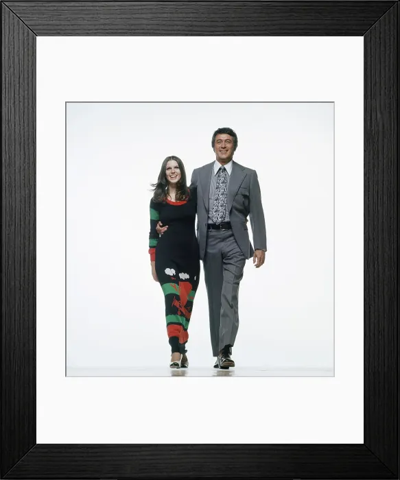 Framed Print : McMILLAN & WIFE, from left, Susan Saint James, Rock Hudson, 1971-77 (1973 photo) Framed Print : McMILLAN & WIFE, from left, Susan Saint James, Rock Hudson, 1971-77 (1973 photo)