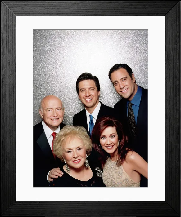 Framed Print : EVERYBODY LOVES RAYMOND, clockwise, from top left: Peter Boyle, Ray Romano, Brad Garrett, Patricia Heaton, Doris Roberts, (2005), 1996-2005