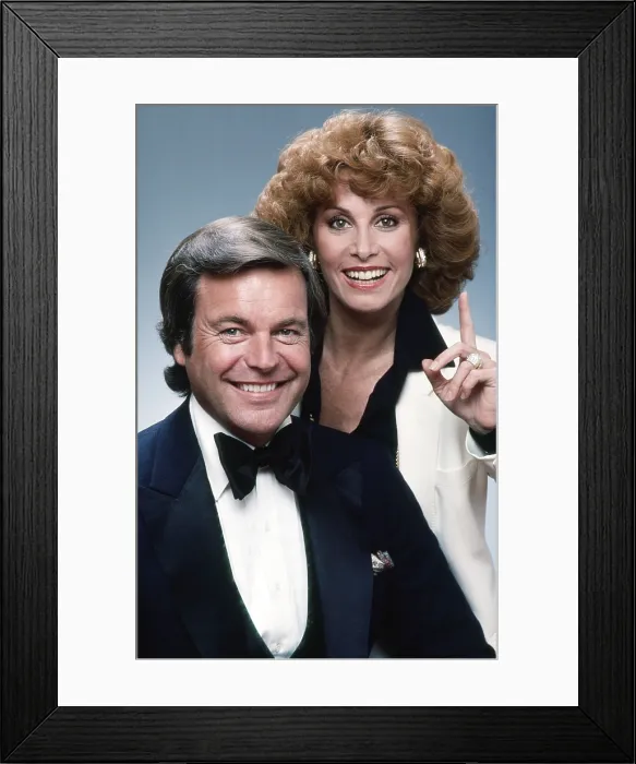 Framed Print : HART TO HART, from left, Robert Wagner, Stefanie Powers, 1979-84 (1979 photo)