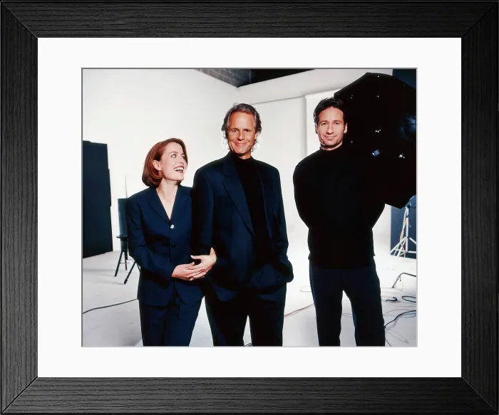Framed Print : THE X-FILES, from left: Gillian Anderson, Chris Carter, David Duchovny, (1997), 1993-2018 Framed Print : THE X-FILES, from left: Gillian Anderson, Chris Carter, David Duchovny, (1997), 1993-2018