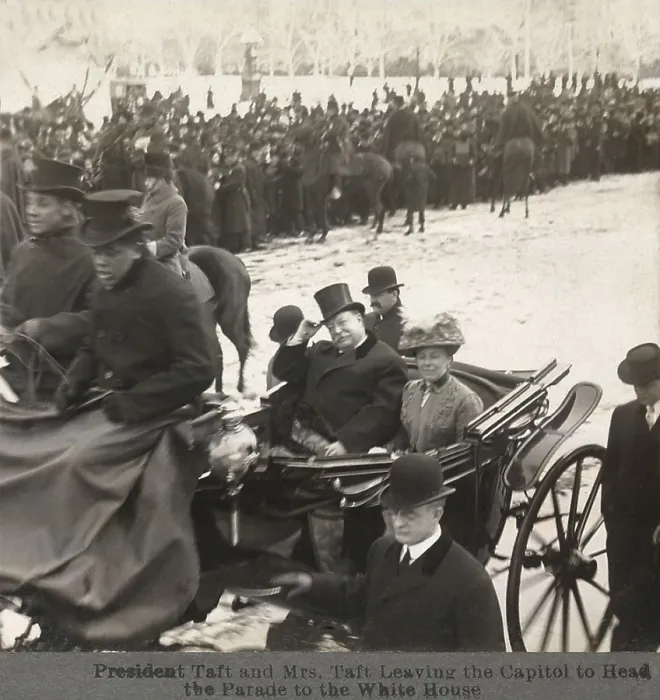 Framed Print : 1909 Inauguration of President William Howard Taft. President and Mrs. Taft leaving the Capitol to head the parade to the White House (BSLOC_2016_14_165)